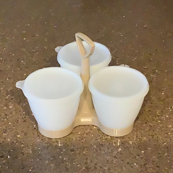 Tupperware Other - VintageTupperware condiment/snack server